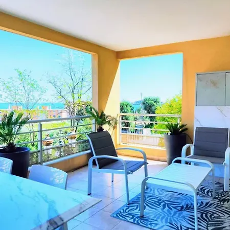 Before Making A Request Read My Profil Host At Bottom Of Page # Large Terrace With Sea View Parking, Air Conditioning Beaulieu-sur-Mer
