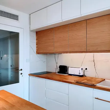 דירה Before Making A Request Read My Profil Host At Bottom Of Page # Large Terrace With Sea View Parking, Air Conditioning