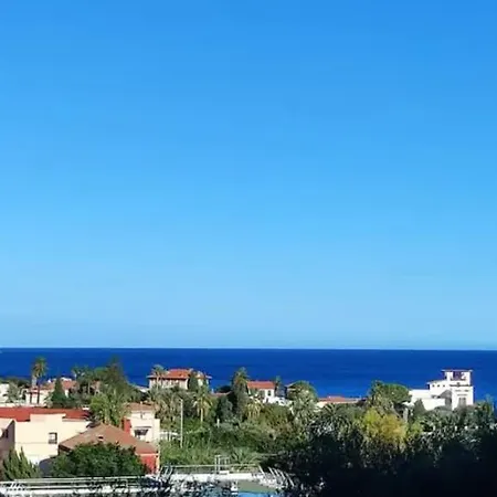 Apartmán Before Making A Request Read My Profil Host At Bottom Of Page # Large Terrace With Sea View Parking, Air Conditioning *